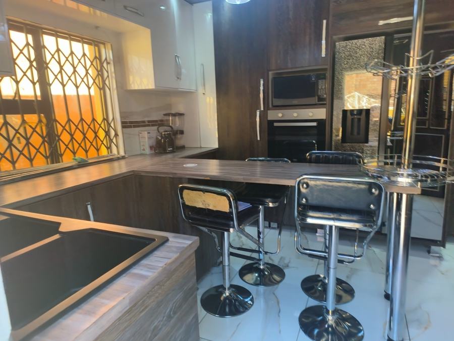 3 Bedroom Property for Sale in Pienaarsdorp North West